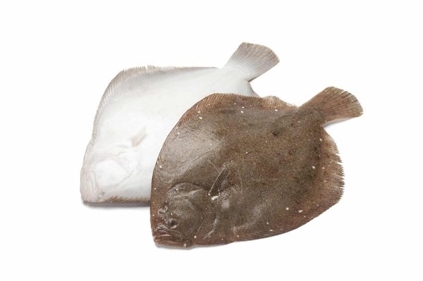 Comment entretenir et nettoyer les jantes de sa voiture pour un aspect brillant ?